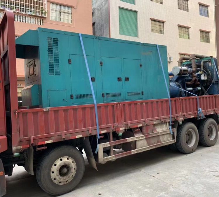 明水如何在不同负载率下确保 400KW 柴油发电机组的正常运行？